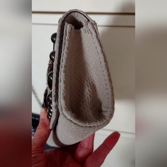 Hype blue gray long gemstone clutch,1 inside pocket.fits phones + - Picture 4 of 8